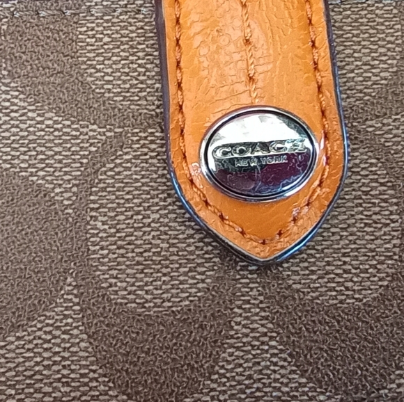 Coach wallet - Picture 2 of 8